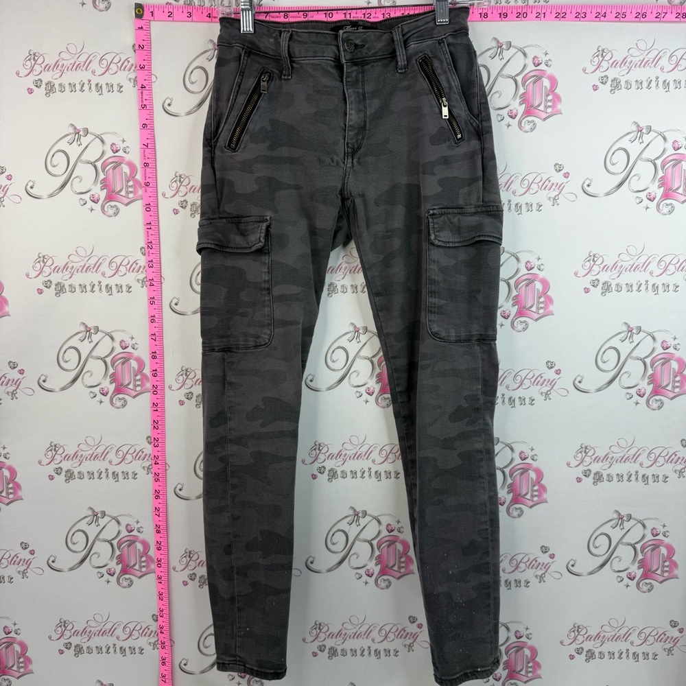 Mavi mid rise, skinny cargo camo Gray Camouflage Zip Cargo Pants pockets